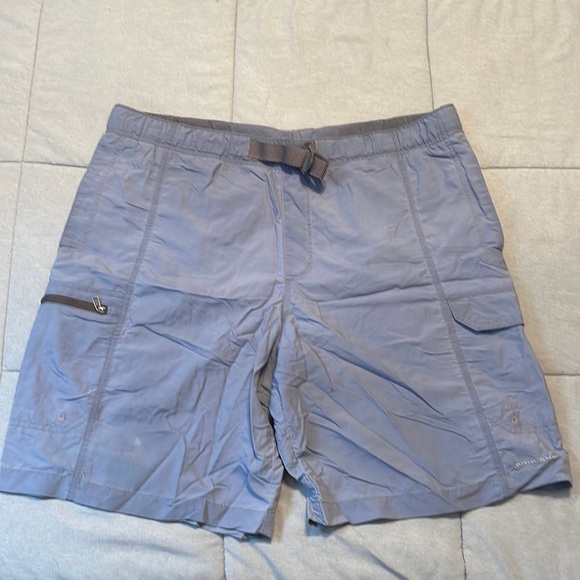 E76 Columbia Omni Shade shorts Medium - Picture 1 of 4